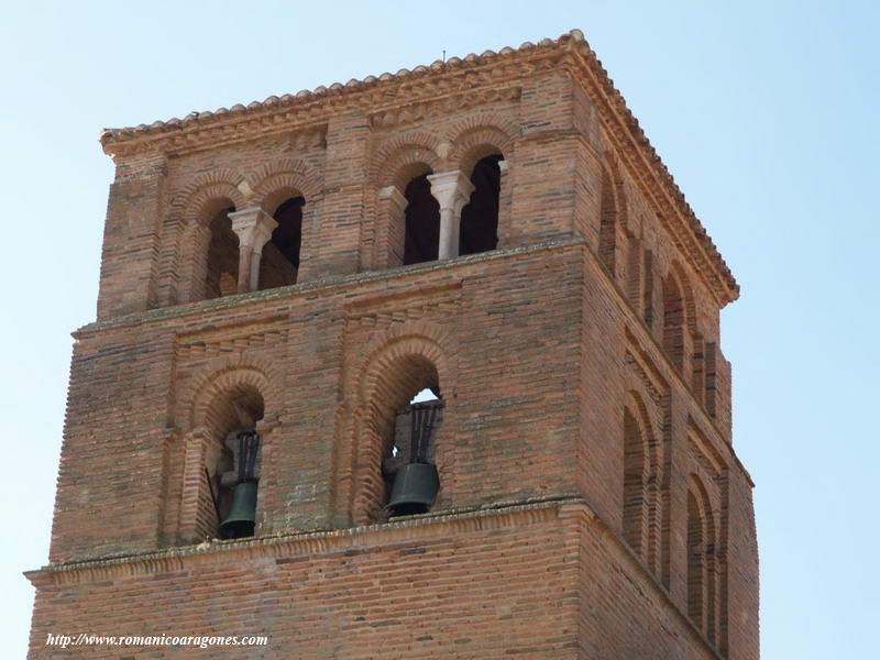 DETALLE DE LA TORRE CAMPANARIO